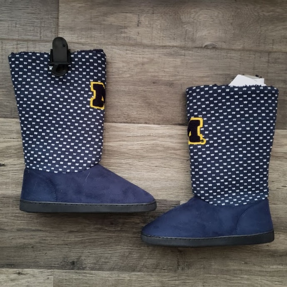 Boots - Picture 2 of 3